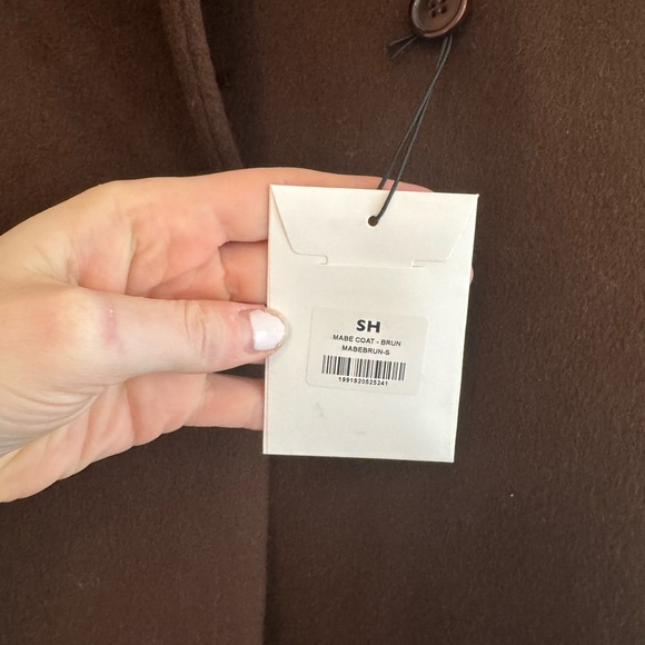 SISTERHOOD Mabe Coat - Picture 8 of 9